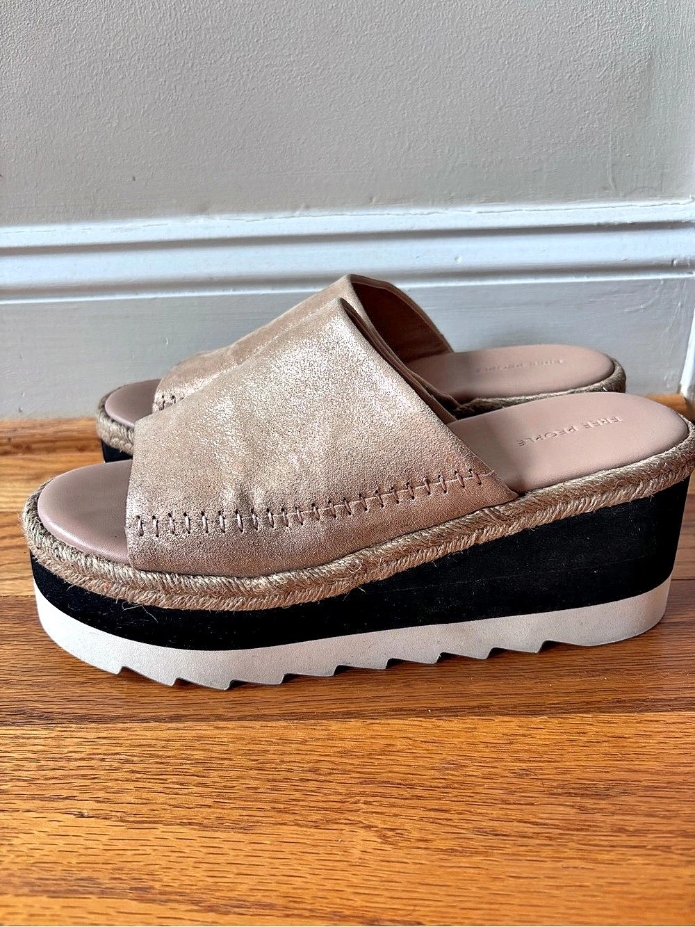 Free People Harbor Flatform Sandals Rose Gold Metallic Size 8